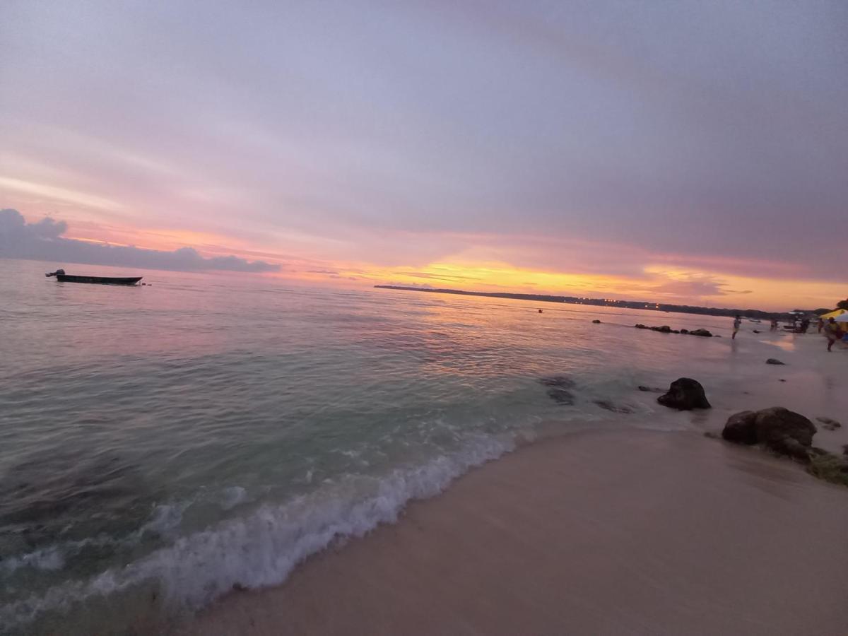 Отель Paraiso Azul Isla De Baru Плая-Бланка Экстерьер фото